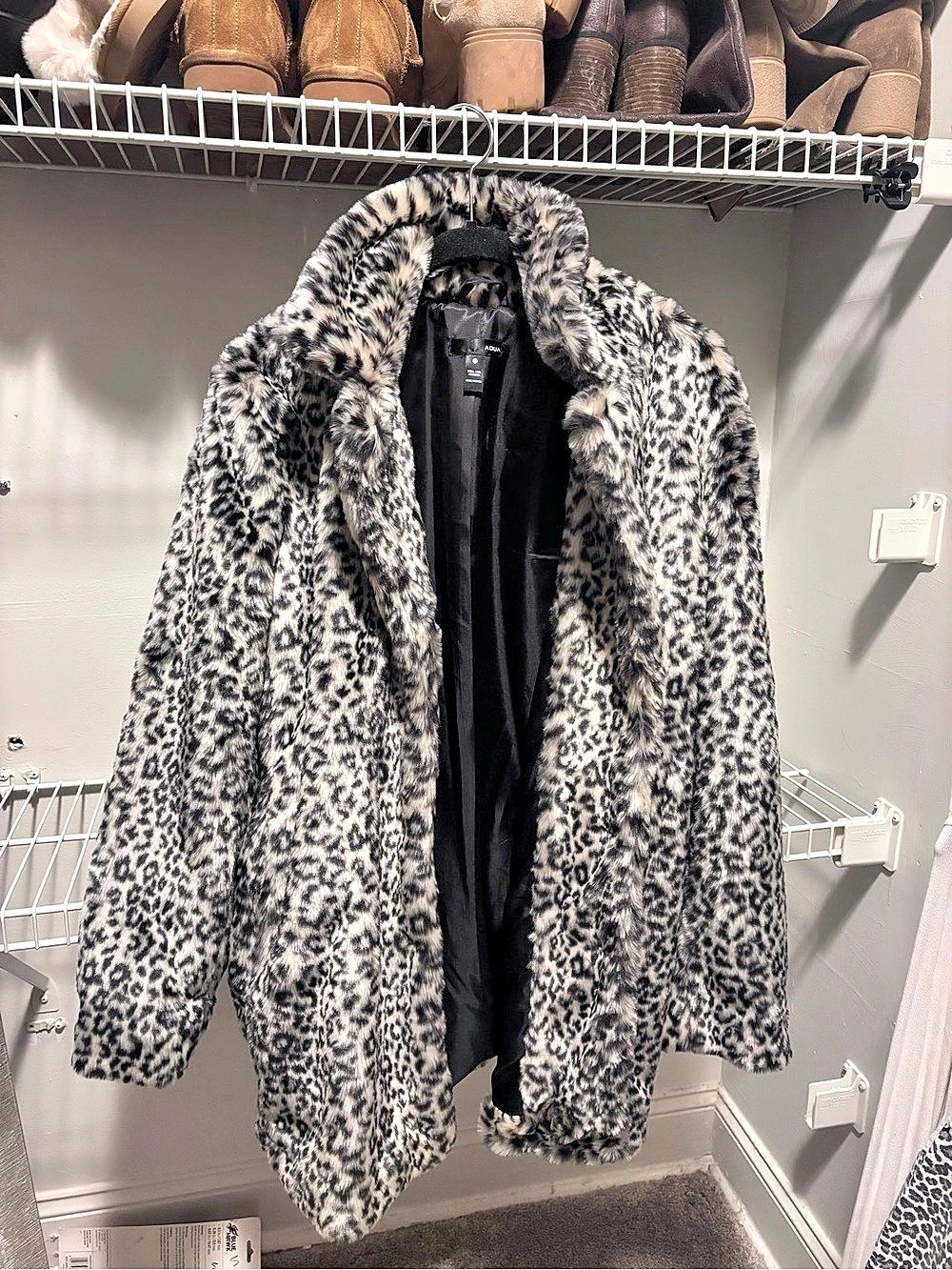 AQUA Animal Print Teddy Jacket in Gray & Black Size Small Like.